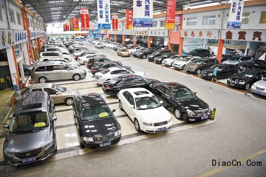 卖旧车买新车已成常态作为新车和二手车销售的大型市场,亚运村汽车